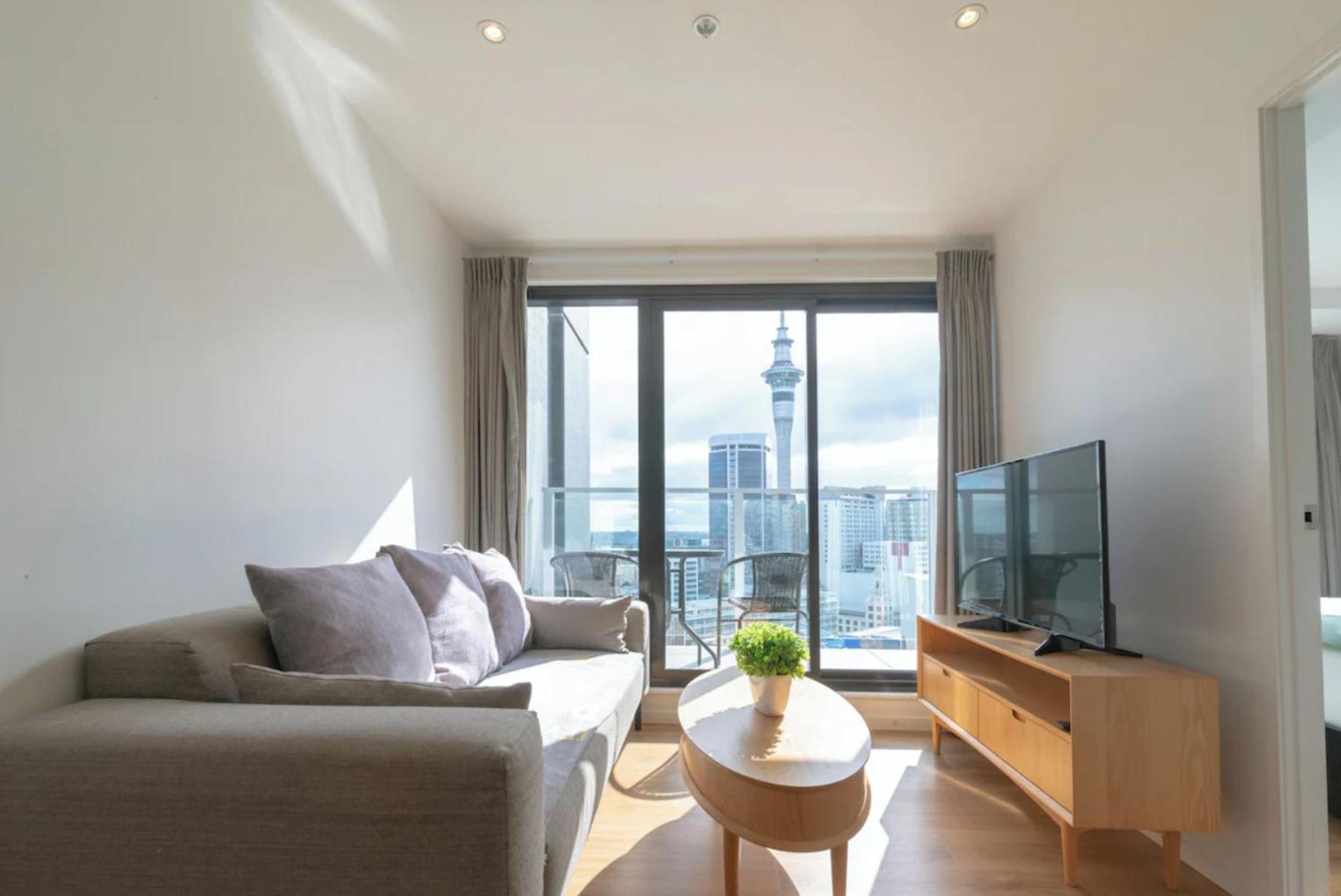 Skytower And City View 2 Bedroom Apartment On High Floor Окленд Экстерьер фото